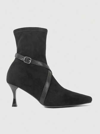 Goth Botas de tobillo de negras con decoración de correa, puntiagudas y de tacón de aguja para mujer. Botines de fiesta cortos, minimalistas, cómodos y con cremallera lateral para uso diario