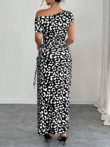 SHEIN Unity 大码女式夏季斜肩紧身印花连衣裙 - 黑與白 - 查看 2