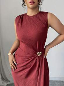 Elenzga Vestido midi monocromático para mujeres de talla grande con cuello redondo, recogido en la cintura, decoración de hebilla metálica y diseño simple, elegante y casual para uso diario, trabajo, vacaciones y té por la tarde en primavera/verano