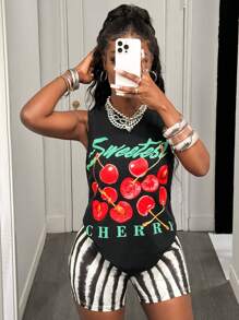 Slaydiva 2025新款夏季休闲街头运动风甜美少女圆领无袖宽松樱桃标语印花黑色长背心+修身斑马纹黑白条纹骑行裤超短裤女两件套-A - 彩色 - 查看 6