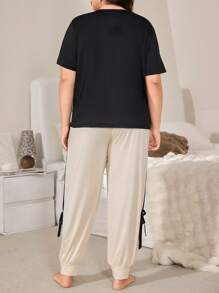 SHEIN Plus Size Color-Block Print Short Sleeve Top & Long Pants Pajamas Set With Bow Decoration, Form-Fitting, Outfits - Black - View 3