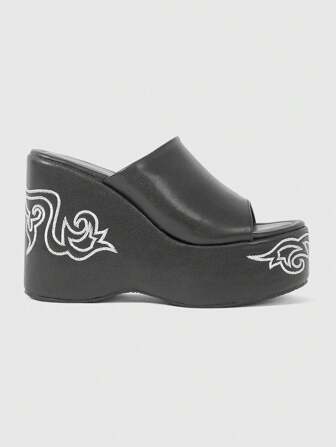 Goth Embroidered Round Toe Wedge Heel Platform Goth Punk PU Leather Black Chunky Heel Sandals For Casual Street Wear