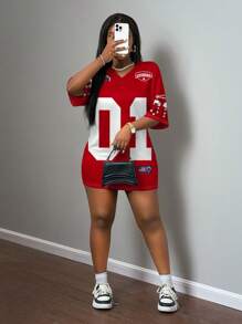 Slaydiva Große Größen Lässig minimalistisches Sport-Trikot mit Nr. 01 Aufdruck, V-Ausschnitt Kurzarm T-Shirt mit Drop Shoulder, geeignet für Frühling/Sommer