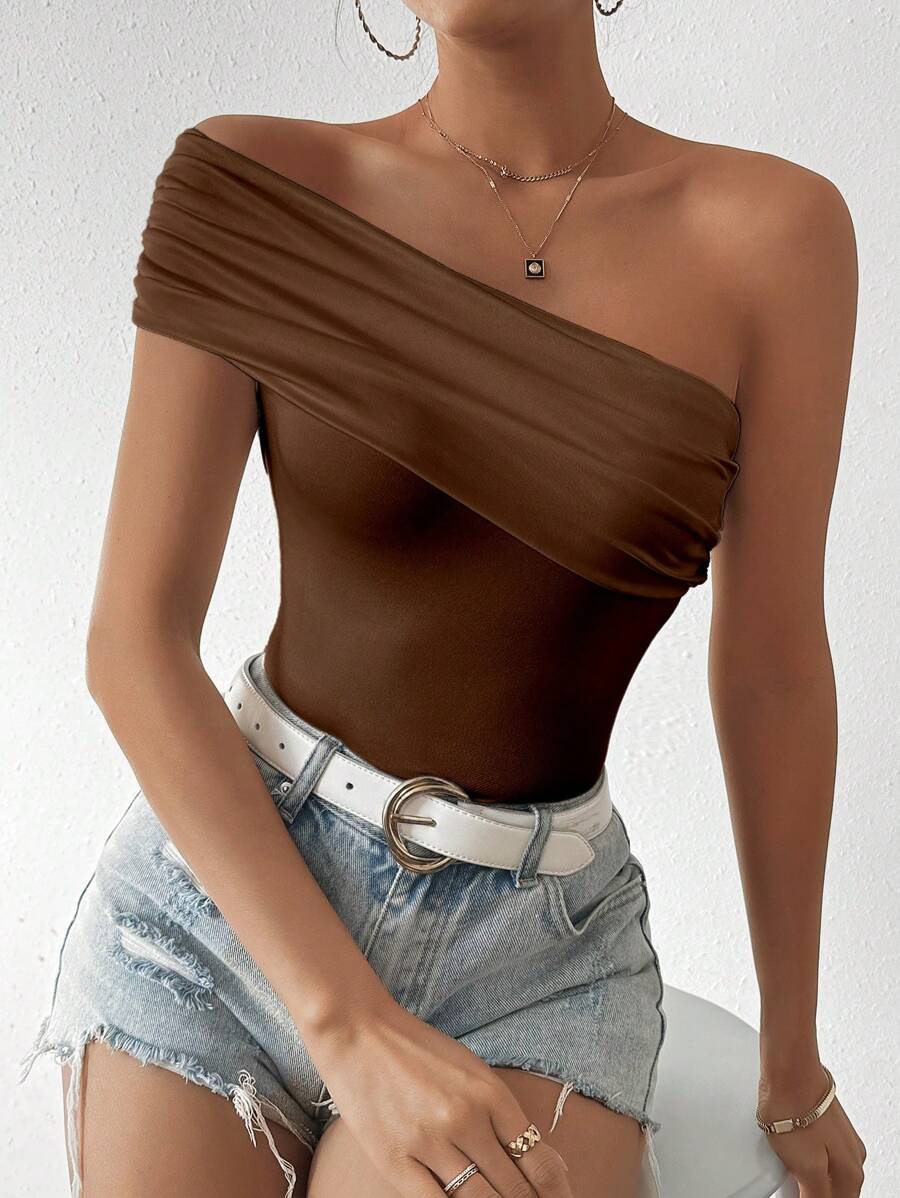 Chiquease Camiseta Elegante Ajustada com Pescoço Assimétrico Plissado de Cor Sólida, Verão