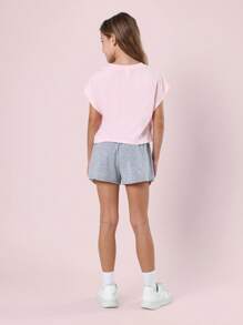 SUMWON Conjunto estilo universitario a juego de verano con mariposas, que incluye top corto y shorts de estar en casa, outfit casual de moda primaveral de deporte internacional