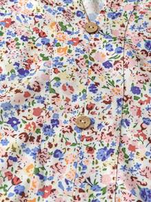 Flirla Áo sơ mi cổ chữ V họa tiết hoa thường ngày cỡ lớn dành cho nữ có nút cài - Nhiều màu - Xem 4