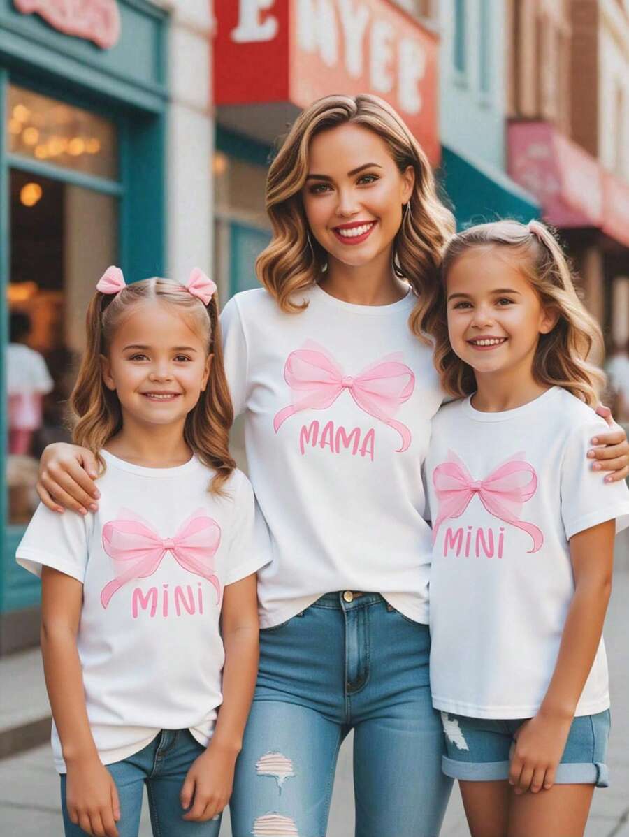 SHEIN Conjunto de camisetas a juego "Mamá y yo", camiseta casual cómoda de mujer con cuello redondo y manga corta, con lazo estampado y lazo de malla, amor madre-hija, regalo del Día de la Madre - Blanco - Ver 1