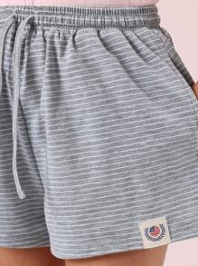 SUMWON Conjunto estilo universitario a juego de verano con mariposas, que incluye top corto y shorts de estar en casa, outfit casual de moda primaveral de deporte internacional