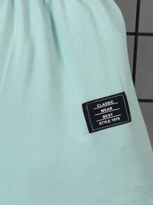 SHEIN 男童二合一字母拼接短袖圆领T恤短裤套装带徽章，适合夏季红色男童套装红色儿童套装 - 橄欖綠 - 查看 3