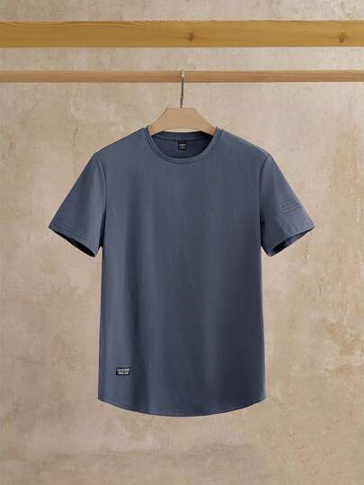 HIMLAND Camiseta de verano con detalle de parche con letra para hombre