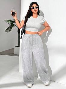 CovetEZ 2 件套夏季纯色圆领短袖上衣和裤子休闲日常大码套装 - 淺灰色 - 查看 9