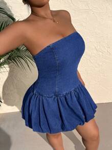 SHEIN EZwear فستان جينز أزرق نسائي موضة بأكتاف مكشوفة وذيل مرتب للنساء ذوات الجسم الممتلئ للصيف - الأزرق - مشاهدة 6