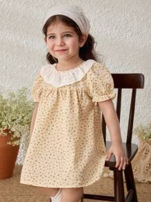 Blossori Vestito per neonata con colletto a balza e maniche a sbuffo, con fantasia floreale ditsy di colore albicocca, da vacanza rustica