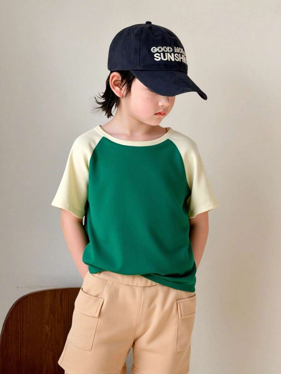 SHEIN 2pcs/Set Pakaian Anak Laki-Laki Kasual Serbaguna dengan Warna Kontras, Terdiri dari Kaos Lengan Raglan dan Celana Pendek - MultiWarna - View 1