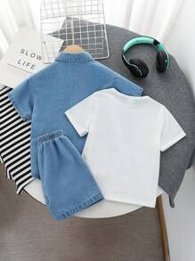 SHEIN Set de 3 piezas con camisa de mezclilla estilo americano vintage, camiseta de manga corta blanca y pantalones cortos de mezclilla casuales para niños adolescentes con un diseño suelto de moda coreana de verano - Lavado ligero - Ver 2