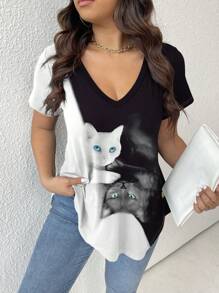 SHEIN LUNE Damen Große Größen V-Ausschnitt Kontrastfarben Katze Muster Sommer Kurzarm T-Shirt