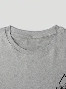 Manfinity Homme Plus Size Men's Gray Plus Size Crew Neck Short Sleeve Casual T-Shirt For Summer