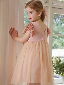 SHEIN Vestido elegante de color rosa con manga acampanada de encaje y malla, para niñas jóvenes