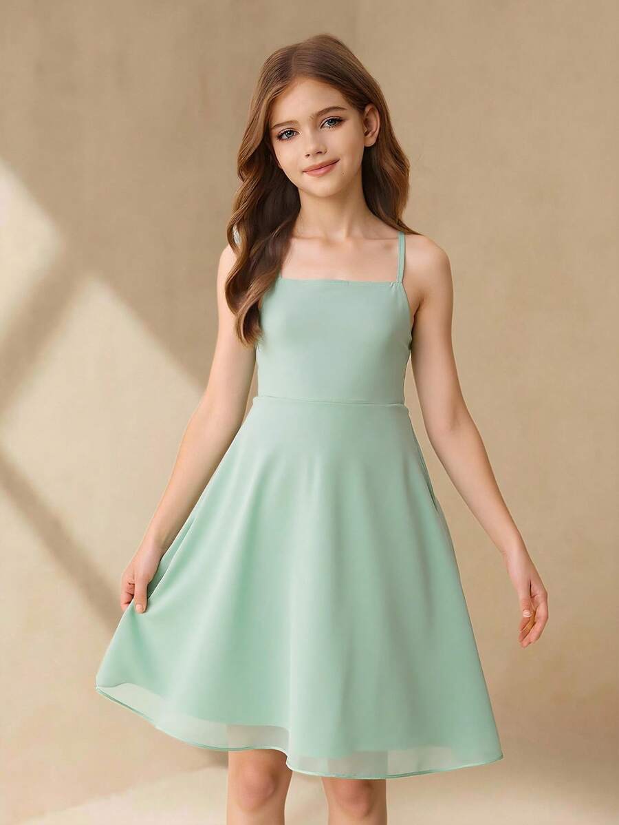 Vestido Slip Elegante e Minimalista para Meninas, Cintura Alta, Sem Mangas, Comprimento Médio, em Chiffon Verde Menta, Vestido de Verão Leve - Verde - Visão 1