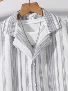 Camisa casual de uso diario con cuello de botones y ajuste holgado a rayas para niños preadolescentes