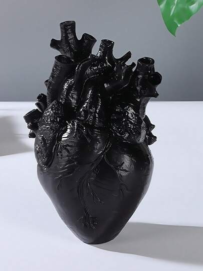 Goth 1pc Gothic Black Heart Decor Vase , Unique Desktop Decor , Gothic Gift Idea , Stylish Home Accent ,Shooting Props, Tabletop Centerpiece,Home Decor,Garden