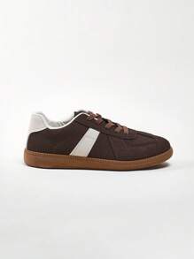Solezae Zapatillas de entrenamiento retro con cordones y puntera redonda, suela de goma, blanco y marrón, un artículo esencial clásico y versátil - Réplica popular para mujeres del modelo alemán