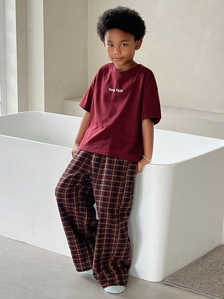 Hapijoa 青少年男孩字母印花短袖 T 恤和格子裤睡衣套装，返校服 - 酒紅色 - 查看 1
