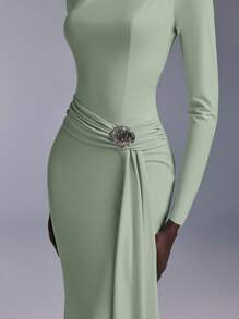 Elitara Elegant Boat Neck Off Shoulder Long Sleeve Bridesmaids Dress With Waist Twist, Sequin& Metal Shell Button Decor, Fishtail Design - Mint Green - View 3
