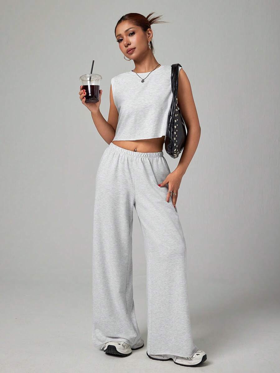 SHEIN PETITE 2pcs/Set Woman Solid Color Round Neck Casual Loose Top & Pants All White Outfit Set