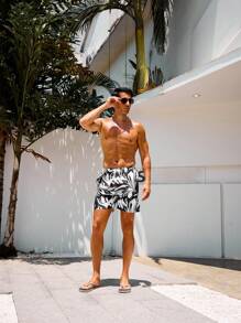 Manfinity VDAYZ Shorts de playa para hombres con estampado total y cintura con cordón, apropiados para el verano - Blanco y Negro - Ver 5