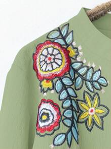 大码女式刺绣中长款开衫衬衫，春秋季新品