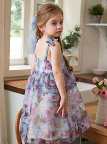 SHEIN Gaun Midi Organza Motif Bunga Ungu Biru yang Lucu untuk Anak Perempuan dengan Tali Bahu Tipis dan Bagian Bawah Mengembang - MultiWarna - View 2