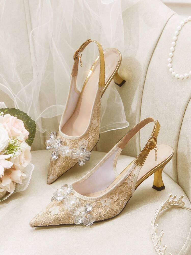 CUCCOO HITCHD Zapatos de tacón de gatito con puntera elegante y romántica, con detalles de flores 3D, perlas y strass brillantes, en color champán/dorado, de encaje y piel sintética, adecuados para bodas, eventos formales y fiestas