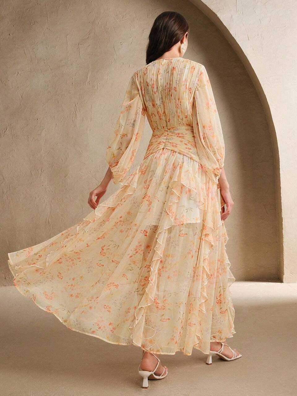Women's New Delicate Ditsy Floral Cinched Waist Ruched Hem Dress, Round Neck Puff Sleeve, Romantic, Elegant, Fairy-Like