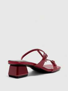 CUCCOO BIZCHIC 女士简约交叉扣装饰黑色方头平底凉鞋，舒适 - 酒紅色 - 查看 8