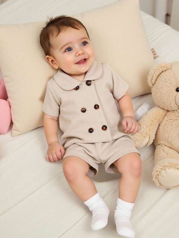 SHEIN 2pcs Newborn Outfit - Beige Collar Buttoned Short Sleeve Top & Beige Elastic Waist Shorts Set, Simple & Comfortable For Home, Daily And Outdoor Activities, Spring/Summer