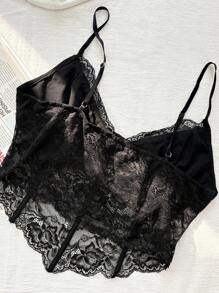 Dazy Plus 大码女式蕾丝拼接细肩带短款俱乐部性感上衣