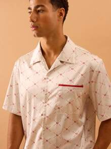 Musero Camisa de satén con bolsillo delantero y detalles de botones, de manga corta, con monograma, para verano, , vacaciones y playa - Multicolor - Ver 2