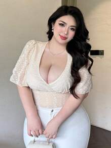 Vibekara Blusa de gasa casual y elegante con cuello en V, mangas cortas con volantes, rayas, bordados y cintura fruncida, para mujeres de talla grande, para primavera/verano