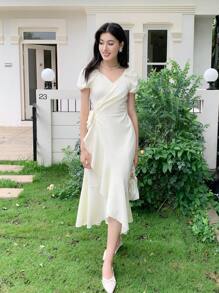 SHEIN LUNE 女士荷叶边下摆纯色修身连衣裙 - 白色 - 查看 1