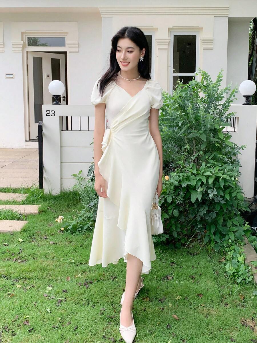 SHEIN LUNE 女士荷叶边下摆纯色修身连衣裙 - 白色 - 查看 1
