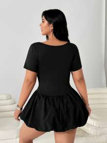 Solflare Plus Size Short Sleeve Square Neck Floral Ruffle Hem Romper With Built-In Shorts And Phone Pocket, Versatile Casual Wear For Daily Outings, Spring/Summer - Black - View 2