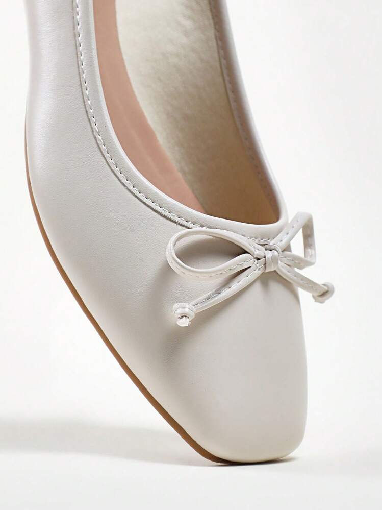 Solezae Women's Elegant Round Toe Ballet Flats With Bow Detail - Beige - View 4