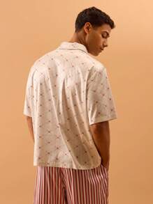 Musero Camisa de satén con bolsillo delantero y detalles de botones, de manga corta, con monograma, para verano, , vacaciones y playa - Multicolor - Ver 4
