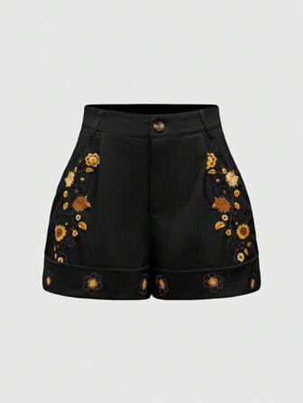 Hippie Plus Size Retro Floral Embroidered Pocket Shorts, Elegant Summer Wear