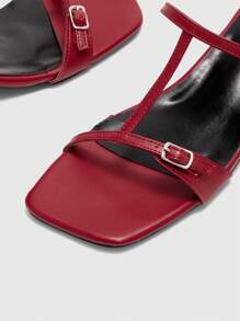 CUCCOO BIZCHIC 女士简约交叉扣装饰黑色方头平底凉鞋，舒适 - 酒紅色 - 查看 7