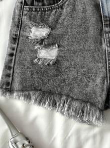 SHEIN Tween Girl Y2K Casual Spring Summer Boho Ripped Raw Hem Denim Jeans Shorts, Summer, Kid Spring And Summer Casual Vacation Country Boho Wear, Beach For Kid Girls, Western Street Wear For Girl, Spring Break, Rave Festival Denim Shorts