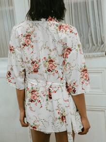 lacRébo 哑光缎面复古花卉和服休闲套装，搭配蕾丝花边短款上衣和松紧腰带短裤，秋冬 - 彩色 - 查看 2