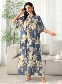 Al Najma 2025年夏季新款阿拉伯风格女式中袖长裙，花卉图案，度假休闲时尚长款开衫，端庄的长袍 - 藍色 - 查看 3