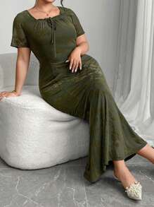 Modelyn Plus Size Solid Square Neck Mermaid Hem Elegant Short Sleeve Midi Dress - Multicolor - View 6